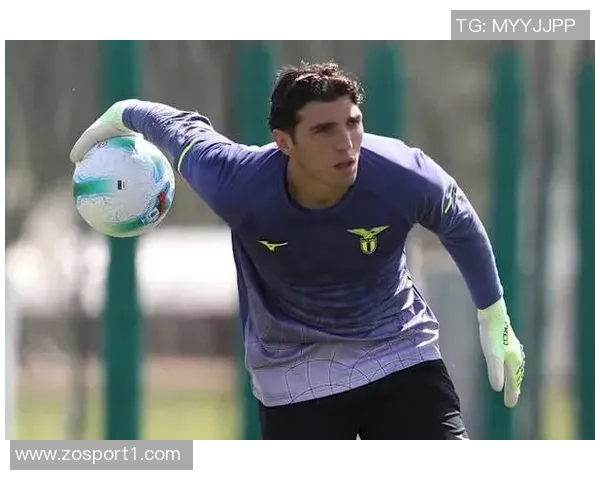 罗马诺报道19岁前锋拉扬与24岁门将曼达斯今日在伯恩茅斯进行体检